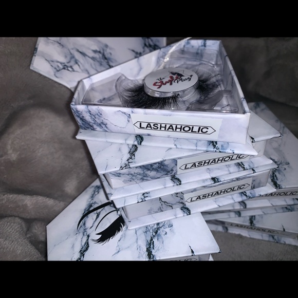 StylePlug Lashes - Picture 6 of 7